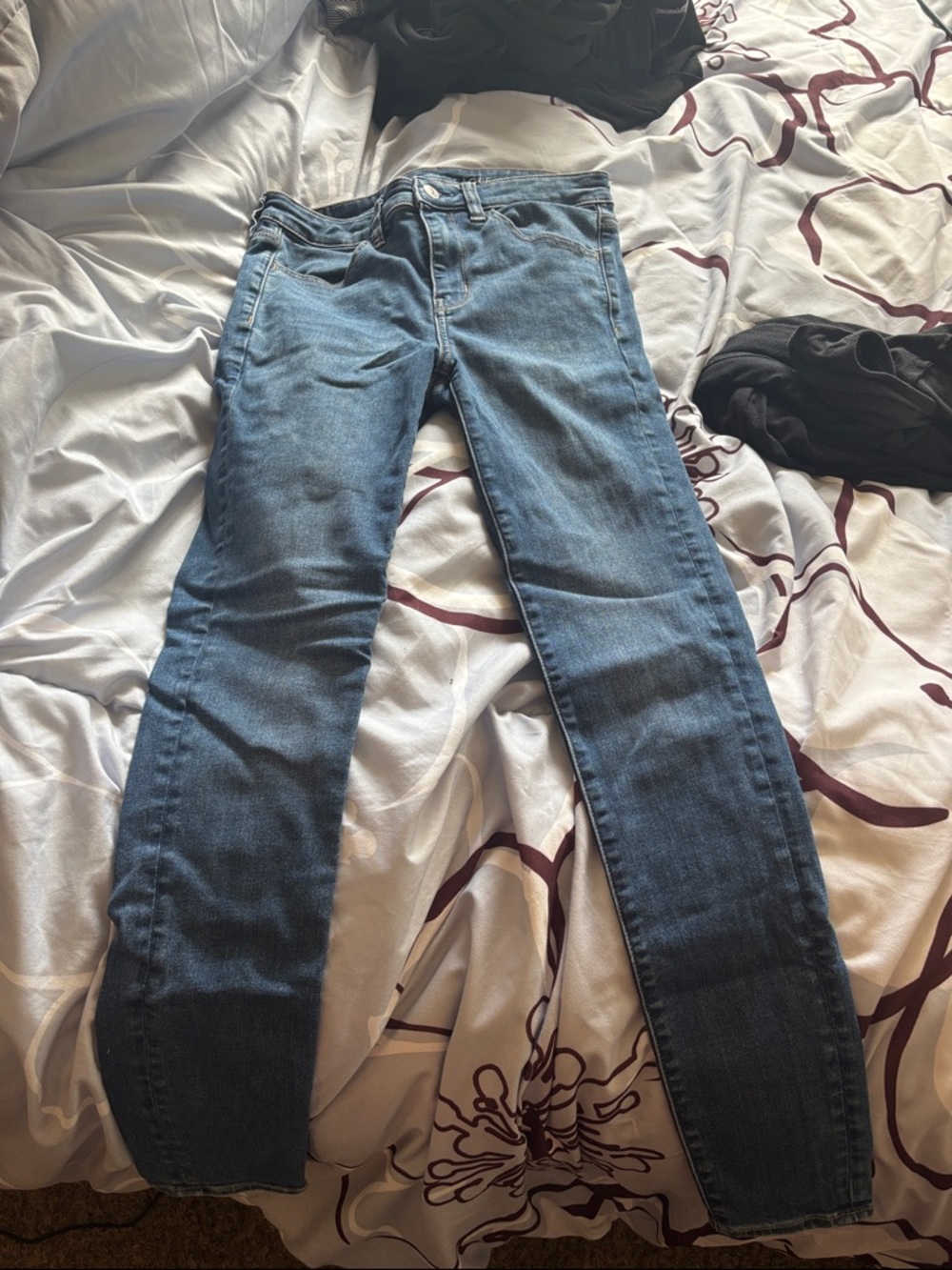 American Eagle Women's Slim Fit Blue Jeans